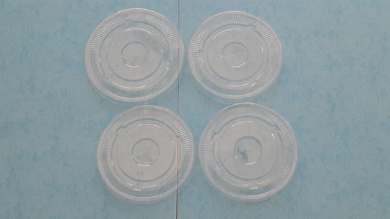 中国 冷たい飲み物紙コップ用PET直径90mmクリアフラット紙コップ蓋 サプライヤー